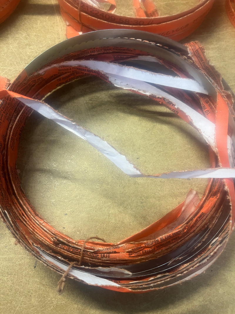 Load image into Gallery viewer, Damaged Packaging, Blades New (Undamaged) - 1/2 Priced - 98x5/8x3TPI - 4 Pack Bone In Bandsaw Blades Meat
